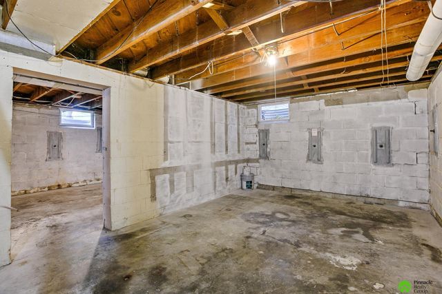 610 S 48th Street, Lincoln, NE 68504