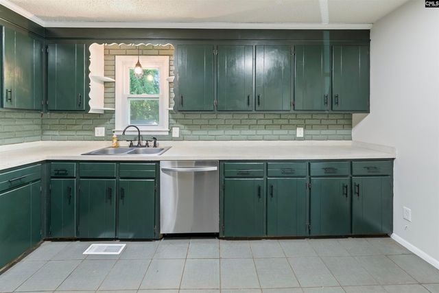 1420 S Woodstream Road, Columbia, SC 29212