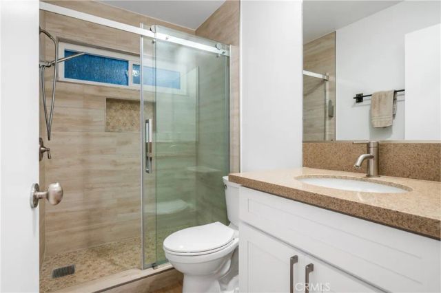 19 Silkberry, Irvine, CA 92614