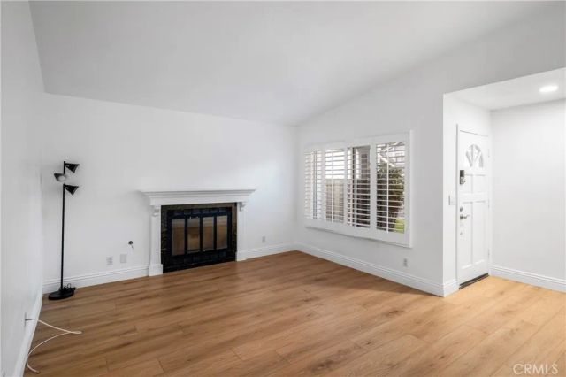 19 Silkberry, Irvine, CA 92614