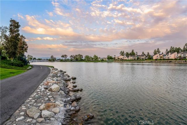 19 Silkberry, Irvine, CA 92614