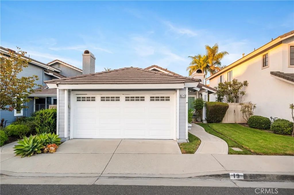 19 Silkberry, Irvine, CA 92614