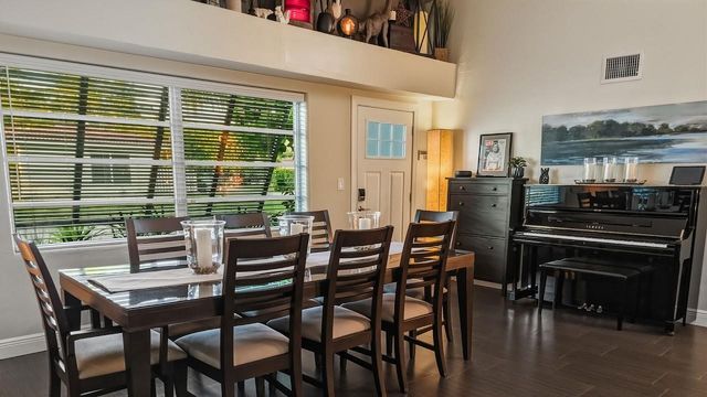 1516 NE 12th Street, Fort Lauderdale, FL 33304