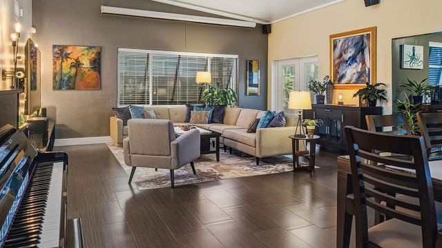 1516 NE 12th Street, Fort Lauderdale, FL 33304