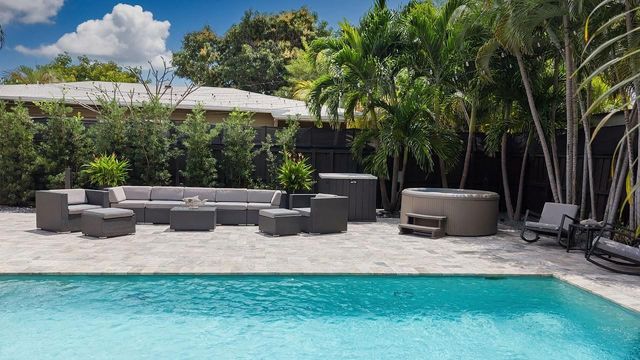 1516 NE 12th Street, Fort Lauderdale, FL 33304