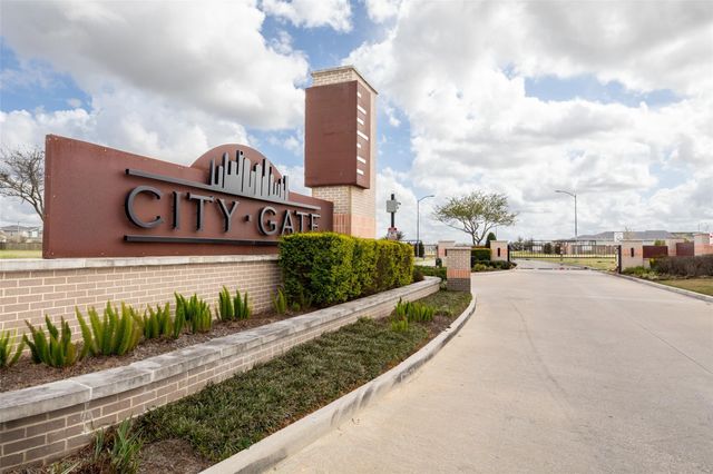 2830 Chancery Summit Court, Houston, TX 77047