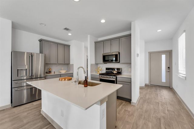 2830 Chancery Summit Court, Houston, TX 77047