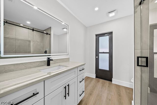 911 SE 16th TER, Cape Coral, FL 33990