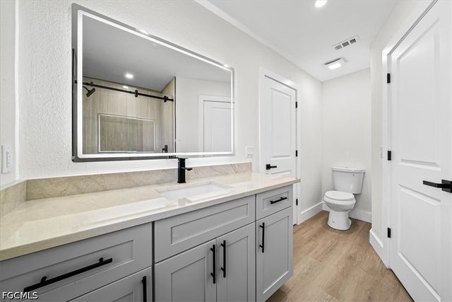 911 SE 16th TER, Cape Coral, FL 33990