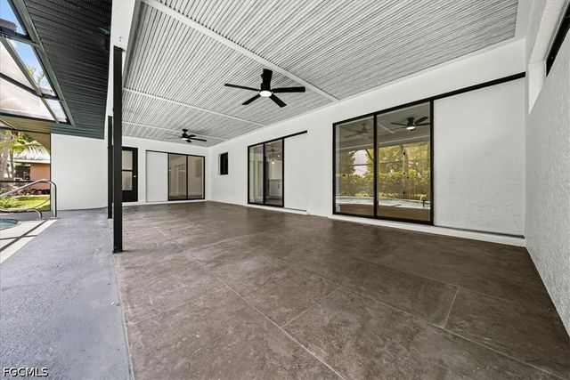911 SE 16th TER, Cape Coral, FL 33990