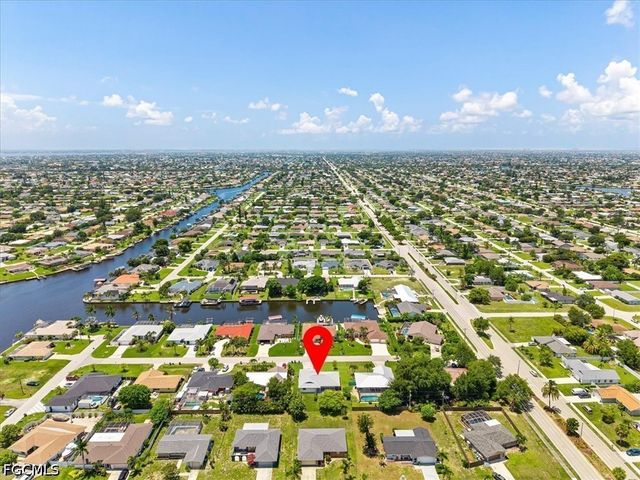 911 SE 16th TER, Cape Coral, FL 33990