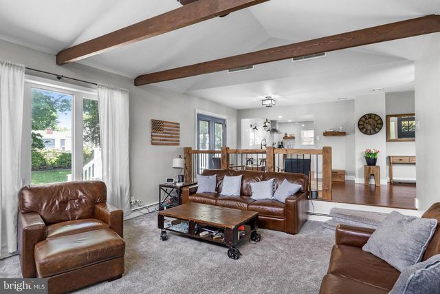613 MAPLE AVE, Audubon, NJ 08106