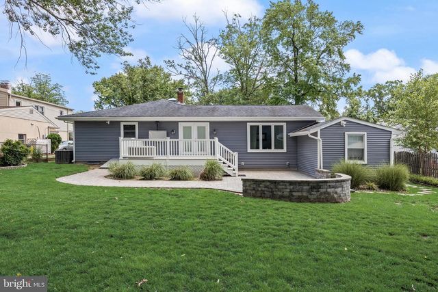 613 MAPLE AVE, Audubon, NJ 08106