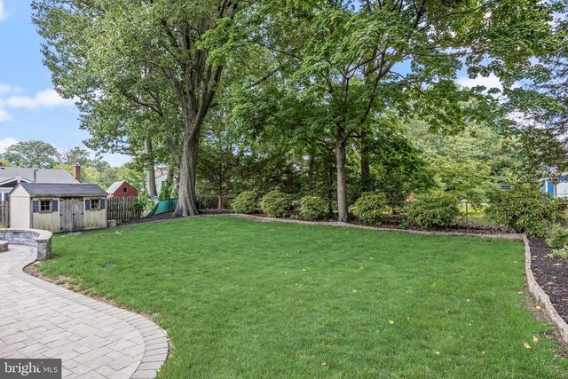 613 MAPLE AVE, Audubon, NJ 08106