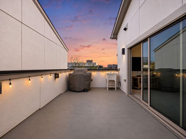730 Spanish Oaks Place, Dallas, TX 75204