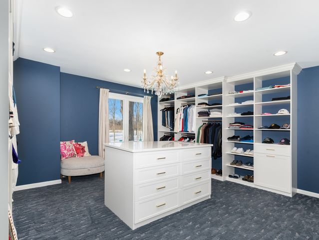 1415 Heatherton Drive, Naperville, IL 60563