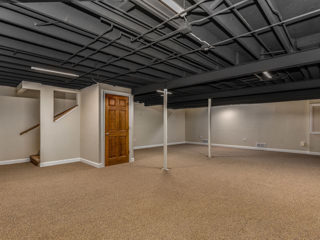 1415 Heatherton Drive, Naperville, IL 60563