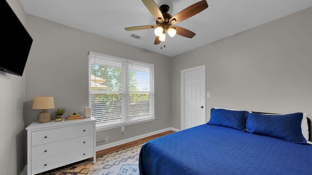 1023 FORREST AVE, Memphis, TN 38105