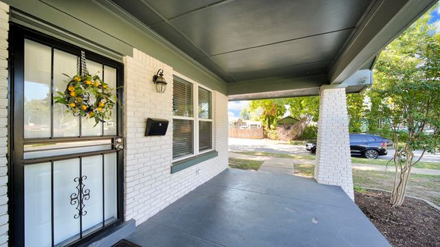 1023 FORREST AVE, Memphis, TN 38105