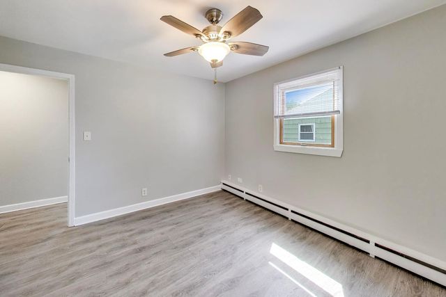 1415 Walnut Drive, Woodstock, IL 60098