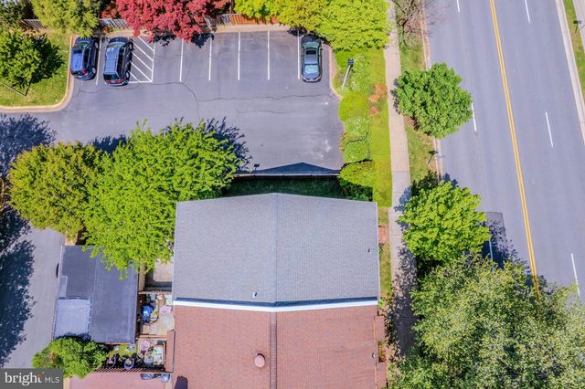 3886 UNIVERSITY DR, Fairfax, VA 22030