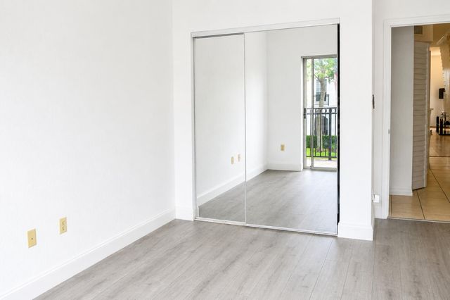 711 SW 148th Avenue 403, Sunrise, FL 33325