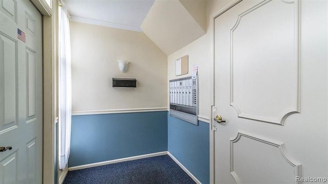 38226 Ann Arbor Trail, Livonia, MI 48150