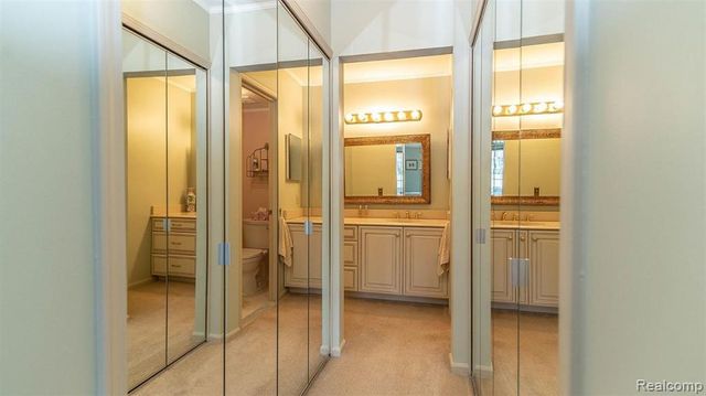 38226 Ann Arbor Trail, Livonia, MI 48150