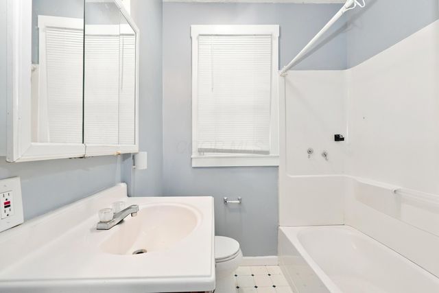 94 N Oakley Avenue, Columbus, OH 43204