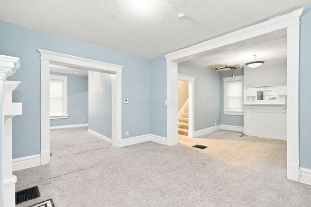 94 N Oakley Avenue, Columbus, OH 43204