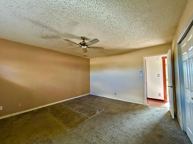 1725 Alpha Road SE, Rio Rancho, NM 87124