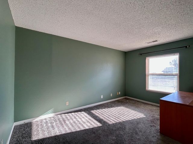 1725 Alpha Road SE, Rio Rancho, NM 87124