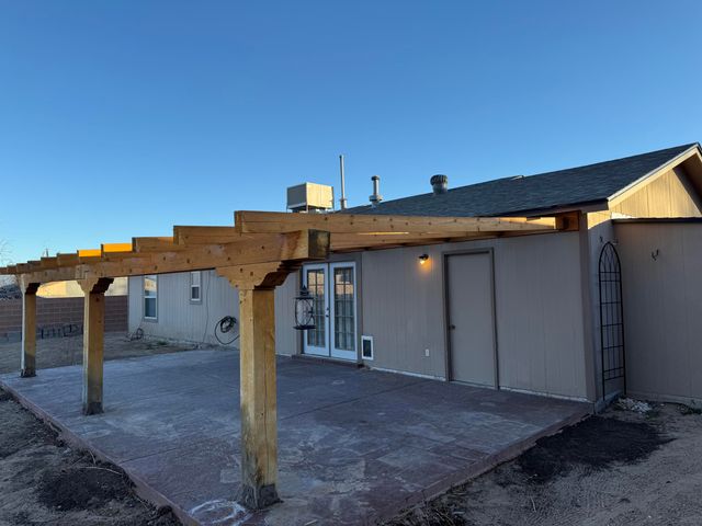 1725 Alpha Road SE, Rio Rancho, NM 87124