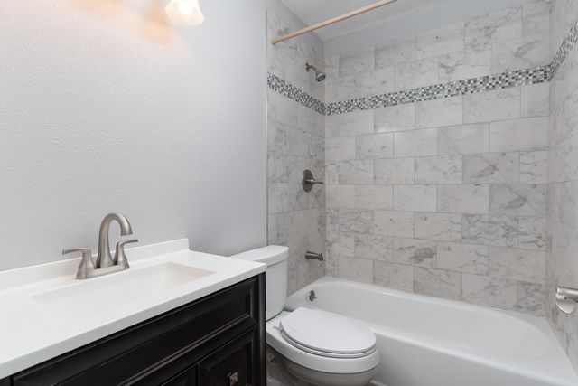 1725 Alpha Road SE, Rio Rancho, NM 87124