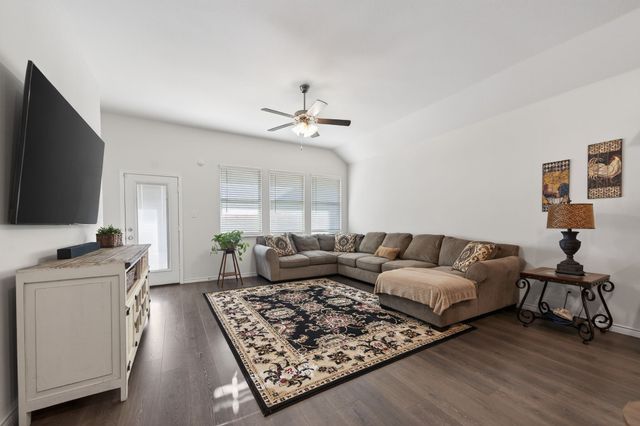 237 Jefferson Lane, Fate, TX 75189