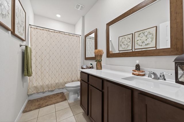 237 Jefferson Lane, Fate, TX 75189