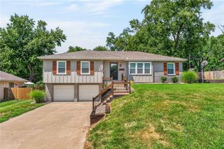 11300 E 61st Street, Raytown, MO 64133
