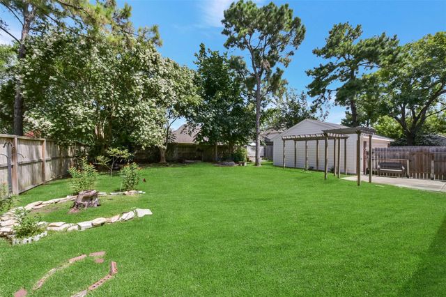 17214 Palm Falls Court, Houston, TX 77095