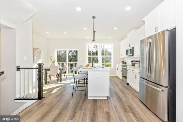 306G BAUGHMANS LN, Frederick, MD 21702