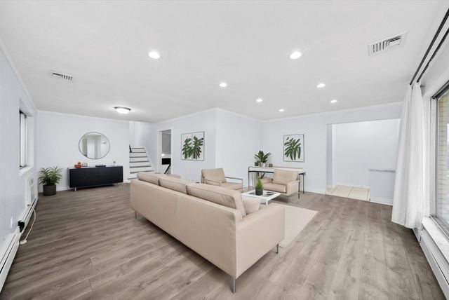 392 Greenbay Avenue, Calumet City, IL 60409