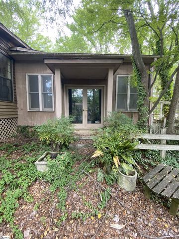 4 Cardinal Drive, Taylors, SC 29687