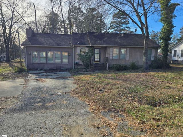 4 Cardinal Drive, Taylors, SC 29687