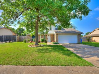 1304 W Kent Street, Broken Arrow, OK 74012