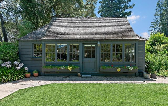 399 Selby Lane, Atherton, CA 94027