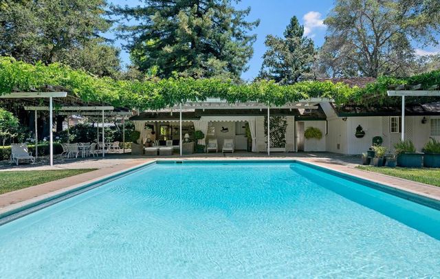 399 Selby Lane, Atherton, CA 94027