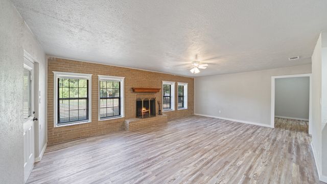 1320 Johnson Lane, Kemp, TX 75143