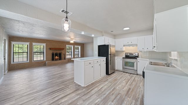 1320 Johnson Lane, Kemp, TX 75143