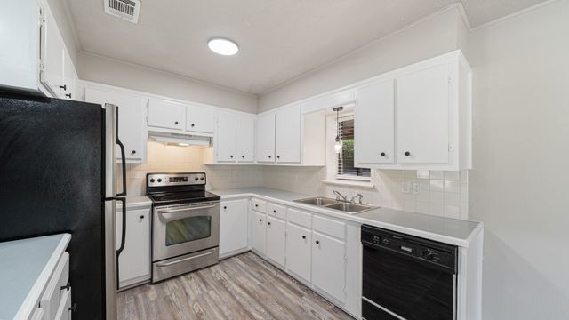 1320 Johnson Lane, Kemp, TX 75143