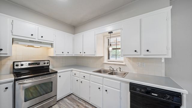 1320 Johnson Lane, Kemp, TX 75143