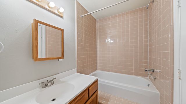 1320 Johnson Lane, Kemp, TX 75143